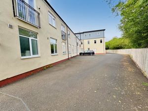 Photo 1- click for photo gallery